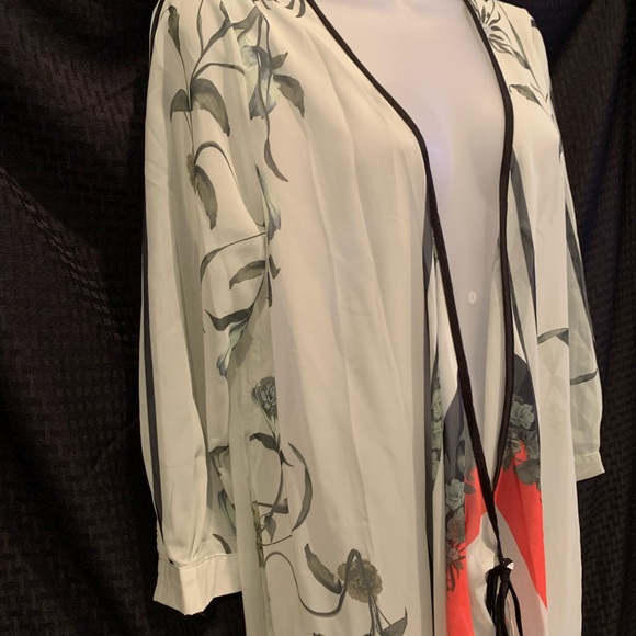 OS Order Robe Beige Plus Size Maxi New With Tags Size Medium - Picture 3 of 8